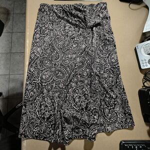 Valerie Stevens Black and White Paisley A-Line Skirt